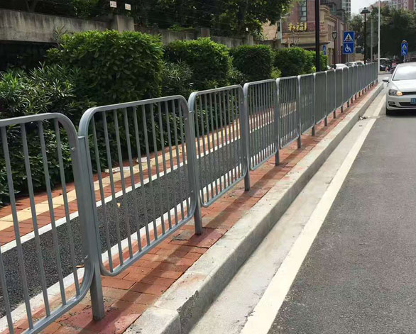 市政道路鐵欄杆